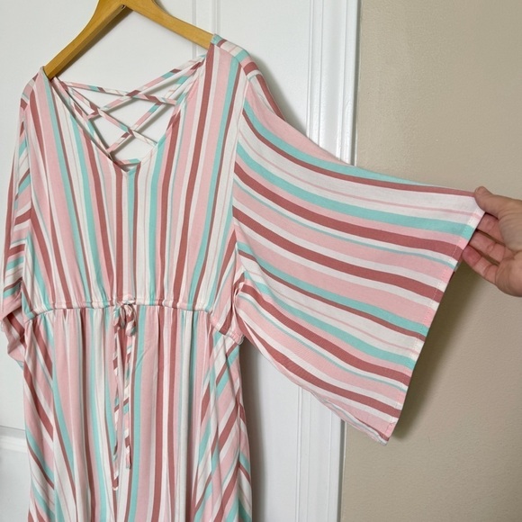 Torrid Babydoll Tunic Top Dolman Sleeve Women's Size 2 - Picture 4 of 14